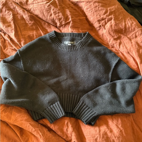 🆕 Urban Outfitters Aiden Chunky Knit Cropped Black Sweater - Picture 7 of 9